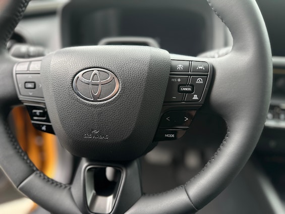 Vehicle image 14 Vehicle image 14