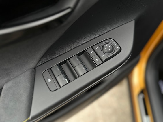 Vehicle image 11 Vehicle image 11