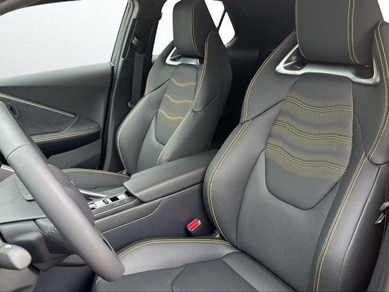 Vehicle image 5 Vehicle image 5