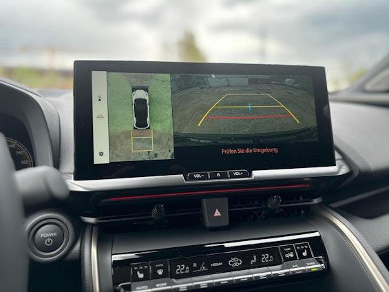 Vehicle image 16 Vehicle image 16