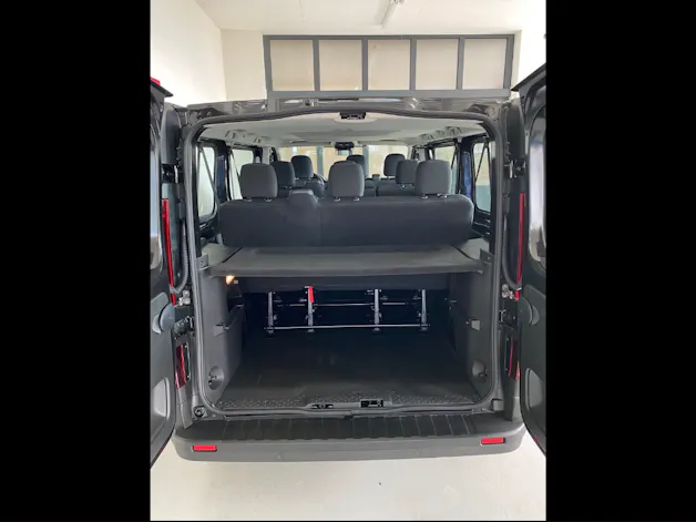 Nissan Primastar Kombi 2.8 t L1 H1 2.0 dCi 170 Acenta 9P