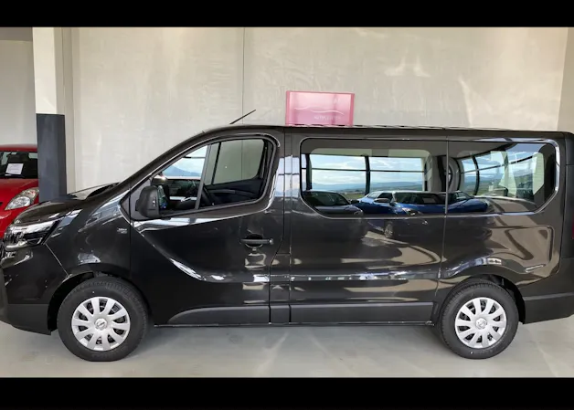 Nissan Primastar Kombi 2.8 t L1 H1 2.0 dCi 170 Acenta 9P