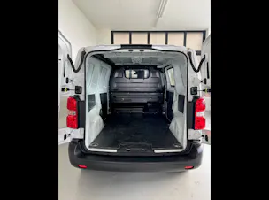 Toyota PROACE Van L1 50KWh 7kW OBC Active