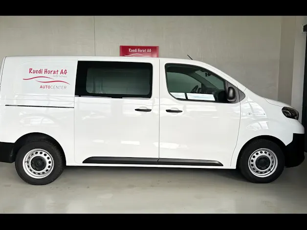 Toyota PROACE Van L1 50KWh 7kW OBC Active