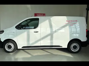 Toyota PROACE Van L1 50KWh 7kW OBC Active