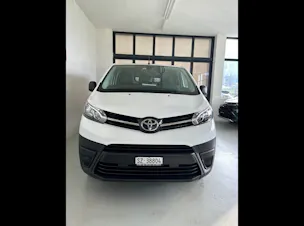 Toyota PROACE Van L1 50KWh 7kW OBC Active