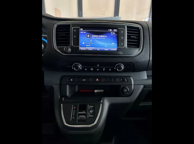Toyota PROACE Van L1 50KWh 7kW OBC Active