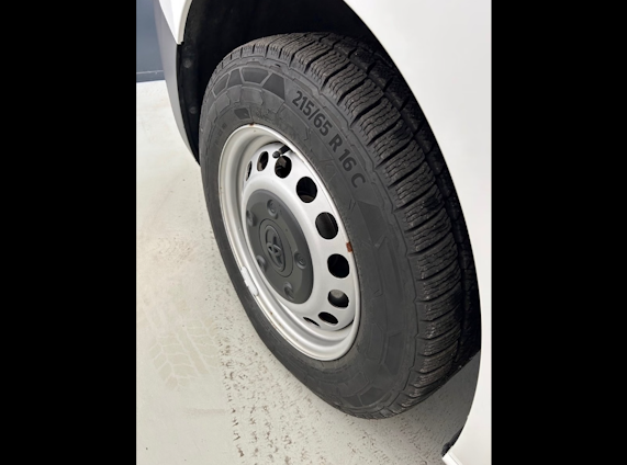 Vehicle image 11 Vehicle image 11