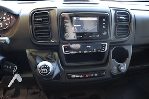 Vehicle image CITROEN Jumper Kaw. 35 L2H2 2.2 BlueHDi 140 S/S