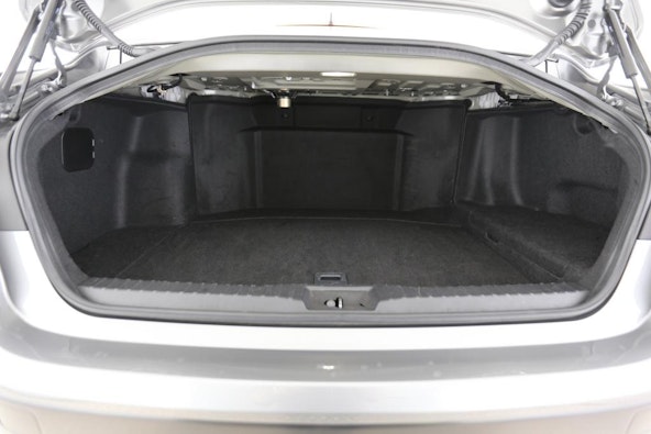 Vehicle image 7 Vehicle image 7