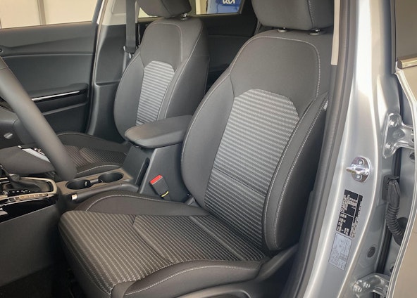 Vehicle image 16 Vehicle image 16