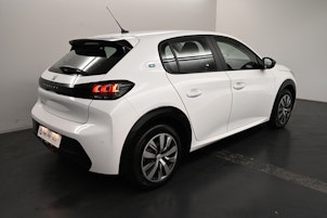 Vehicle image PEUGEOT 208 e-Active Pack