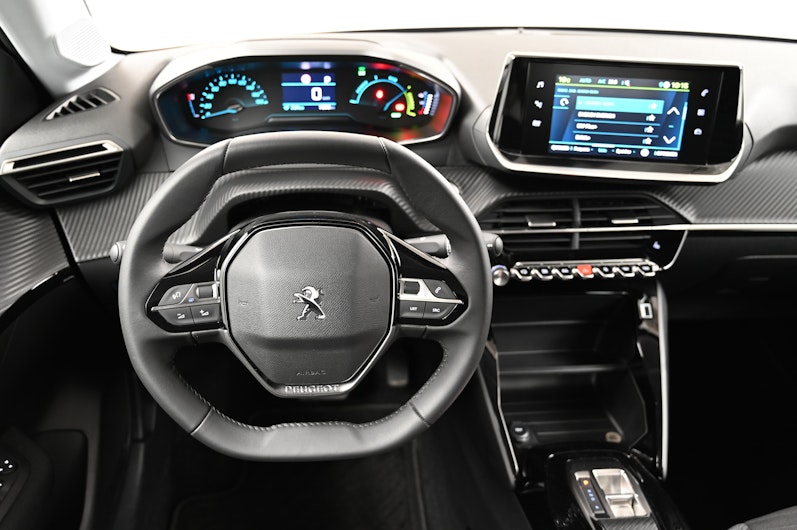 Vehicle image PEUGEOT 208