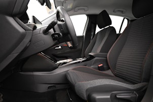 Vehicle image PEUGEOT 208 e-Active Pack