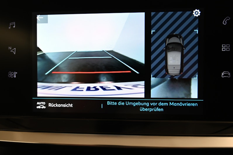 Vehicle image PEUGEOT 208