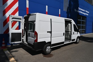 Vehicle image CITROEN Jumper Kaw. 35 L3H2 2.2 BlueHDi 140 Club S/S