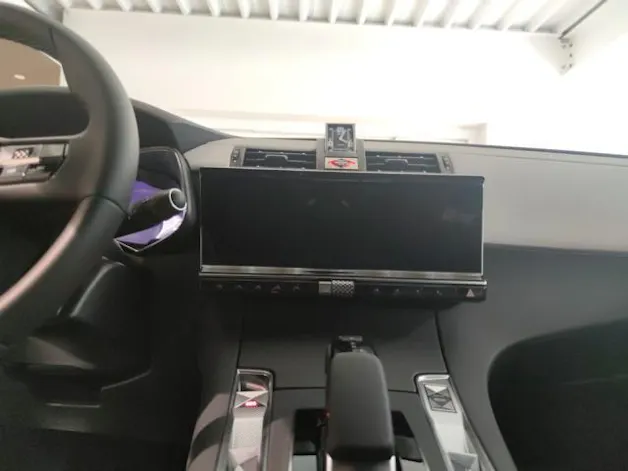DS Automobiles 7 1.6 E-Tense Sondermodell Esprit de Voyage 4x4