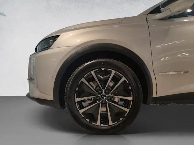 DS Automobiles 7 1.6 E-Tense Sondermodell Esprit de Voyage 4x4