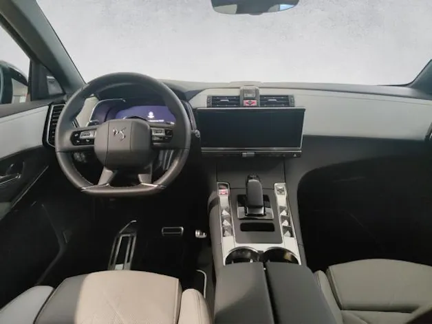 DS Automobiles 7 1.6 E-Tense Sondermodell Esprit de Voyage 4x4