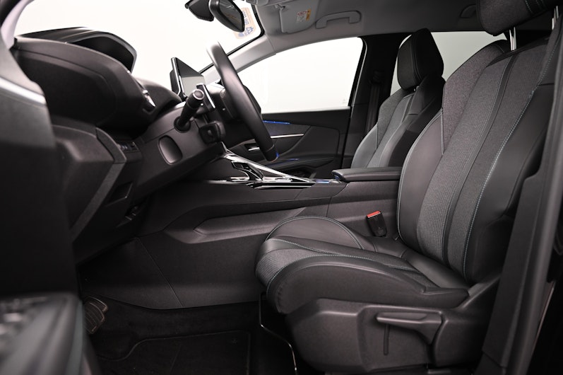 Vehicle image PEUGEOT 3008