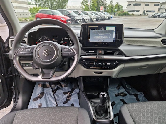 Vehicle image 7 Vehicle image 7