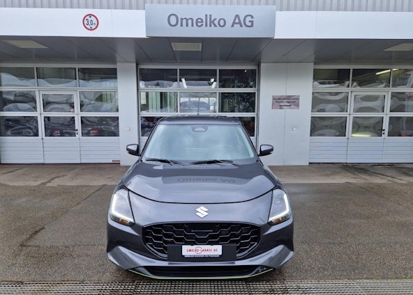 First vehicle image First vehicle image