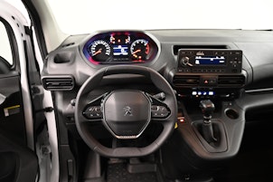 Vehicle image PEUGEOT Partner Kaw. 650 Standard 1.5 BlueHDI 100 S/S