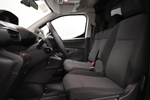 Vehicle image PEUGEOT Partner Kaw. 650 Standard 1.5 BlueHDI 100 S/S