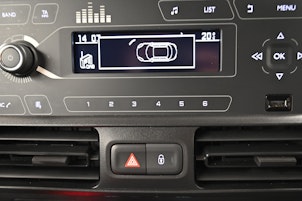 Vehicle image PEUGEOT Partner Kaw. 650 Standard 1.5 BlueHDI 100 S/S