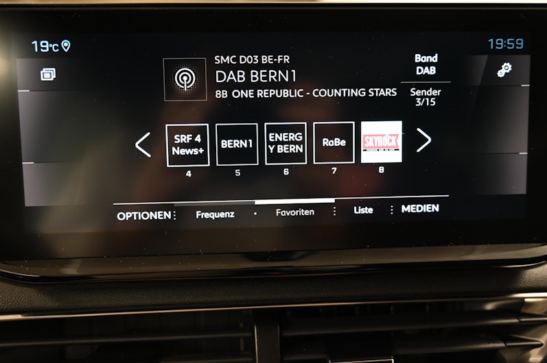 Vehicle image PEUGEOT 5008