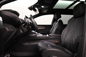 Vehicle image PEUGEOT 5008 2.0 BlueHDi 180 GT Pack