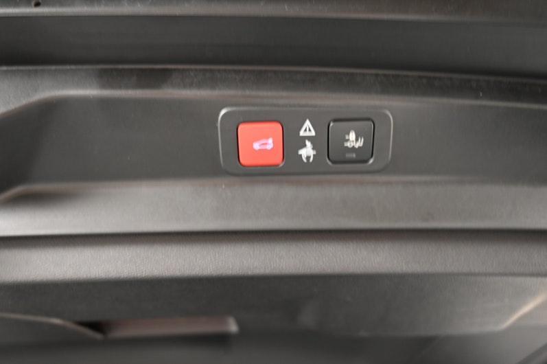 Vehicle image PEUGEOT 5008