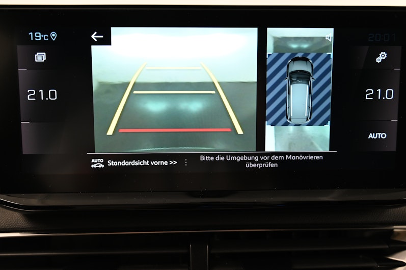 Vehicle image PEUGEOT 5008