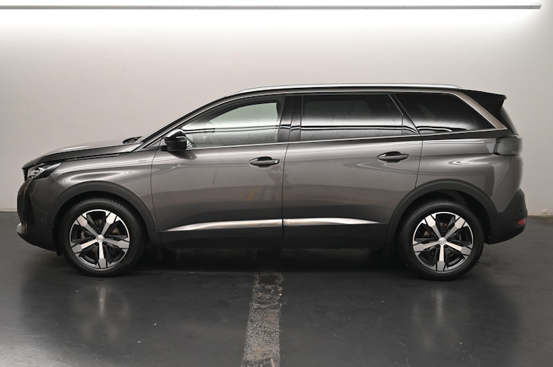 Vehicle image PEUGEOT 5008