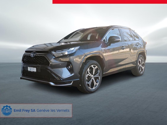 First vehicle image