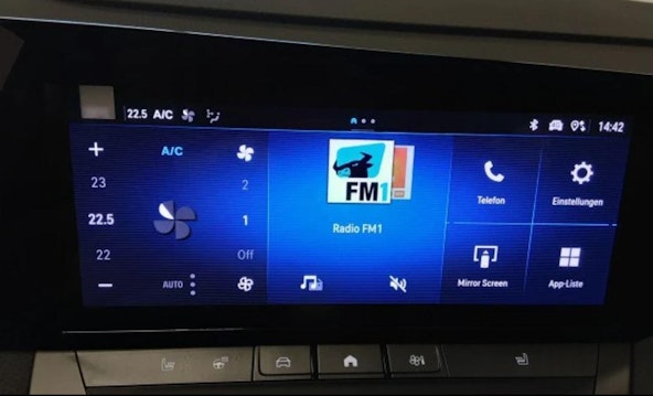 Vehicle image 8 Vehicle image 8