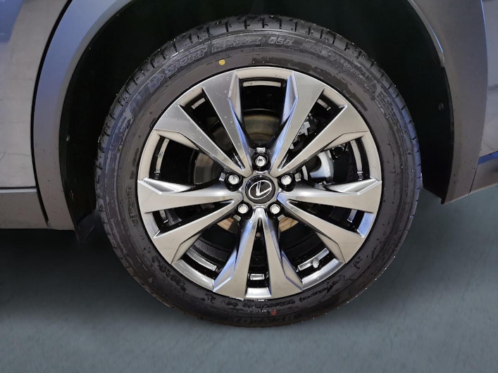 Vehicle image LEXUS UX