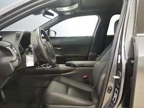 Vehicle image LEXUS UX 250h F-Line