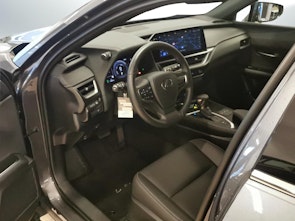 Vehicle image LEXUS UX 250h F-Line