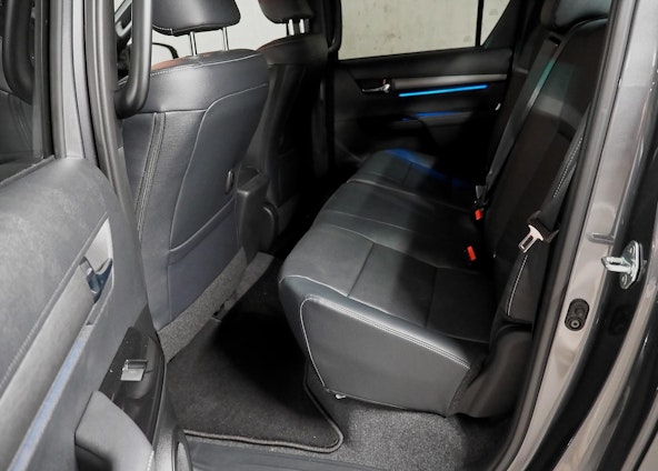 Vehicle image 7 Vehicle image 7