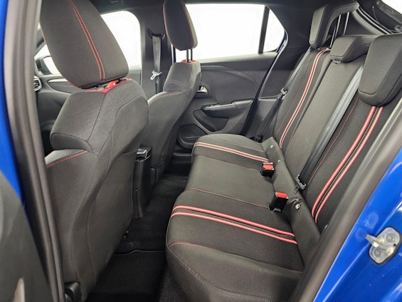 Vehicle image 6 Vehicle image 6