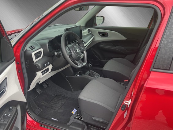 Vehicle image 8