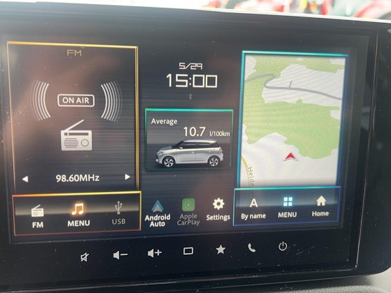 Vehicle image 18