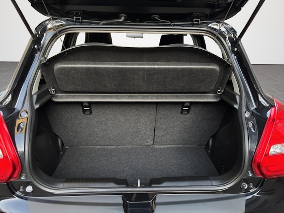 Vehicle image 6 Vehicle image 6