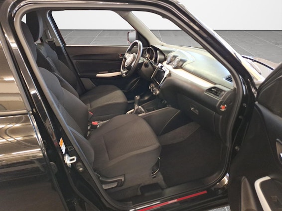 Vehicle image 8 Vehicle image 8