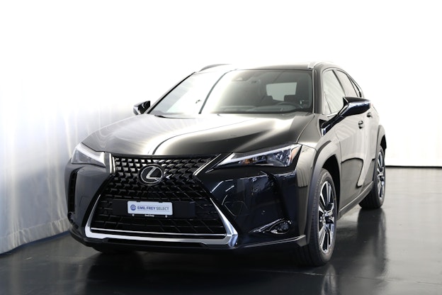 First vehicle image
