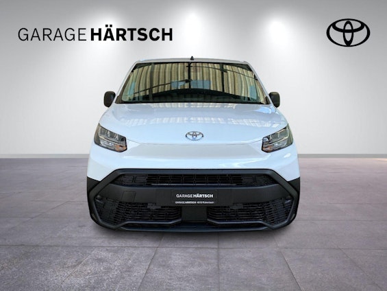 Vehicle image 9 Vehicle image 9