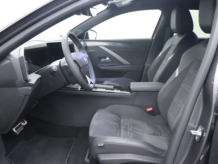 Vehicle image OPEL ASTRA