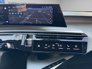 Vehicle image PEUGEOT 3008 e-GT