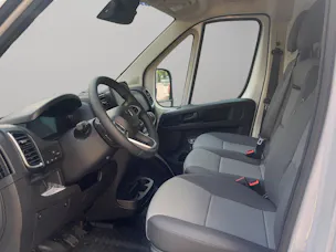 Peugeot Boxer Kaw. 335 L2H2 2.2 BlueHDi 140 S/S